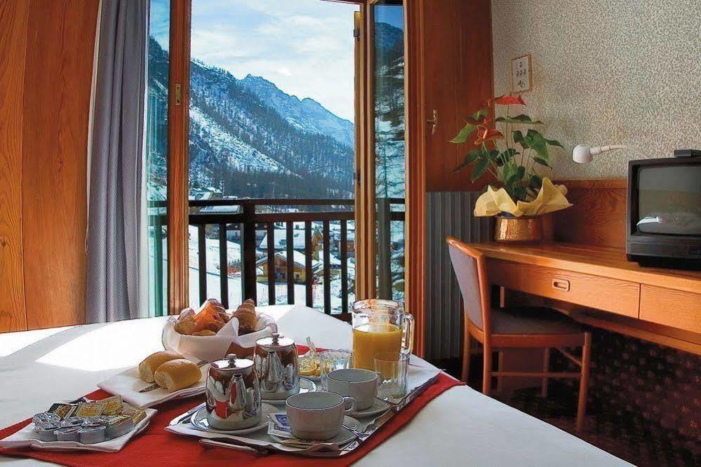 La Trinite Monboso Hotel Gressoney-la-Trinité Eksteriør billede